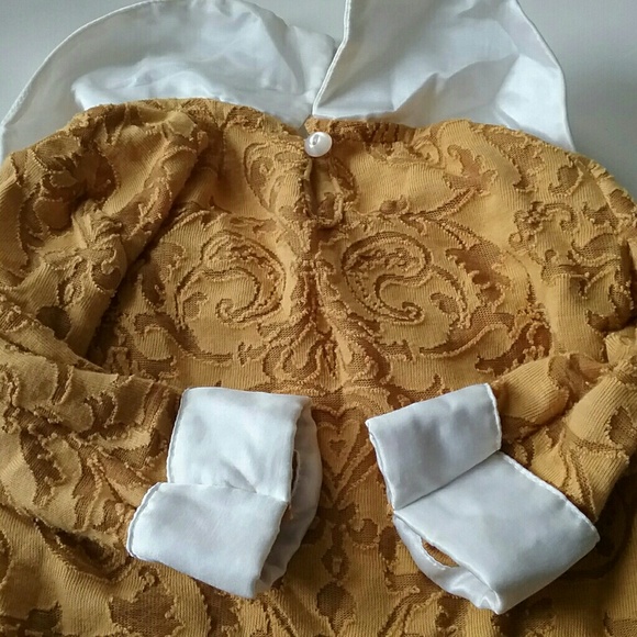 Persnickety | Gold Damask Collared Top - Picture 6 of 6